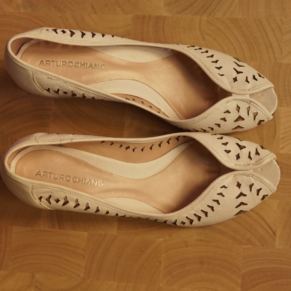 Arturo Chiang White Leather Espadrille Wedge Sandal 7.5